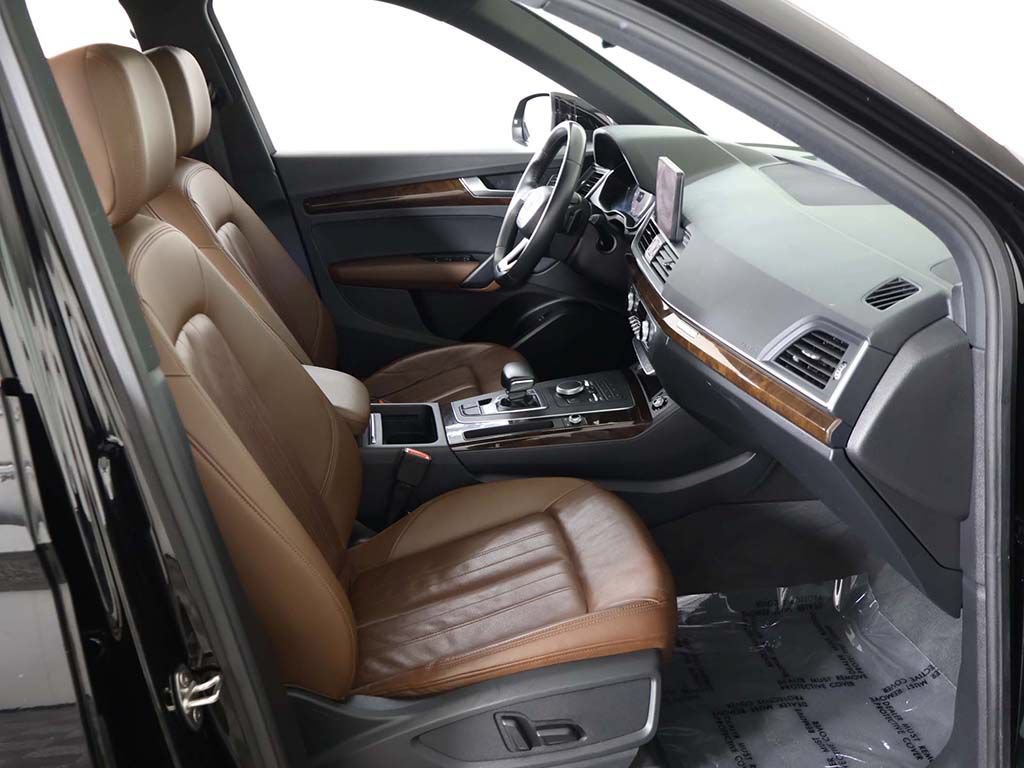 Used 2020 Audi Q5 2.0T Premium AWD/4WD image 32