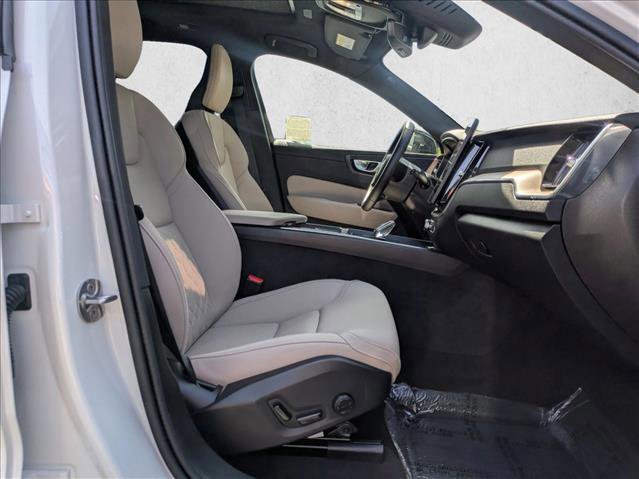 Certified 2026 Volvo XC60 B5 Plus w/ Protection Package Premier AWD/4WD image 22