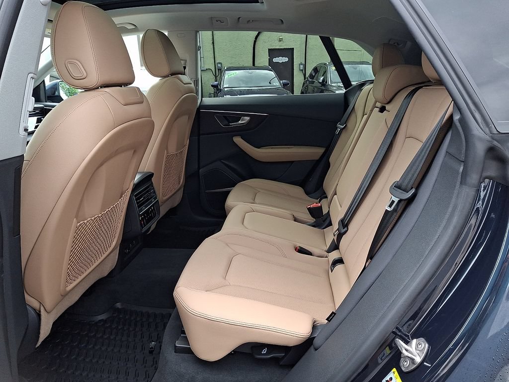 Certified 2025 Audi Q8 Premium Plus w/ Premium Plus Package AWD/4WD image 10