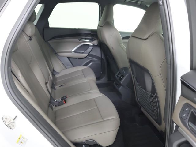 Certified 2025 Audi Q5 Premium Plus w/ Premium Plus image 14