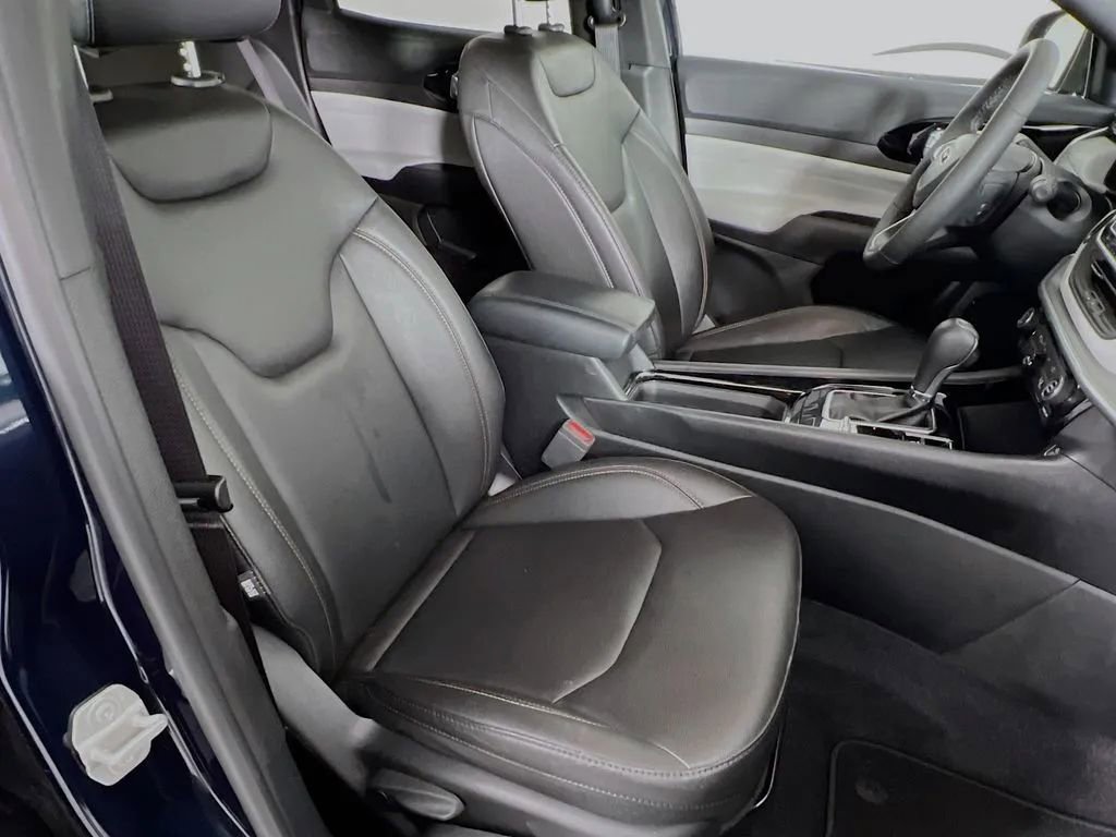 Used 2024 Jeep Compass Limited image 27