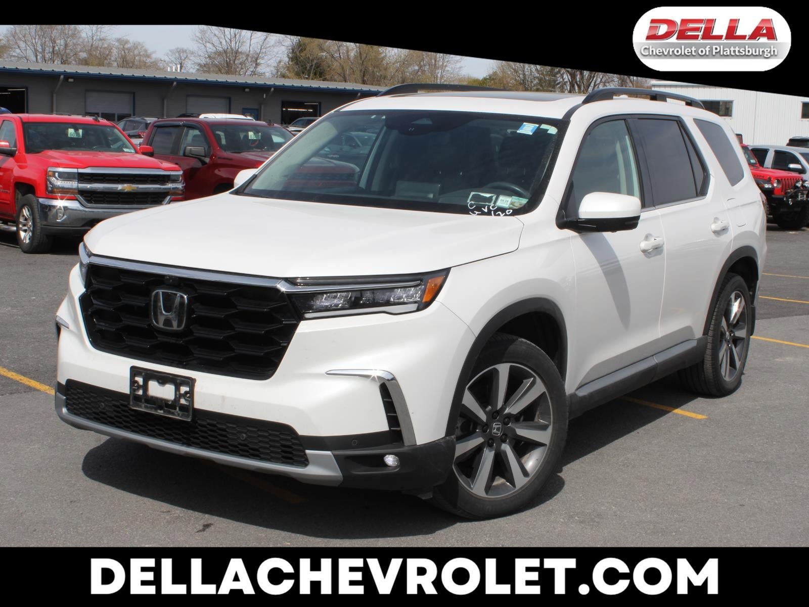 Used 2024 Honda Pilot Elite image 1