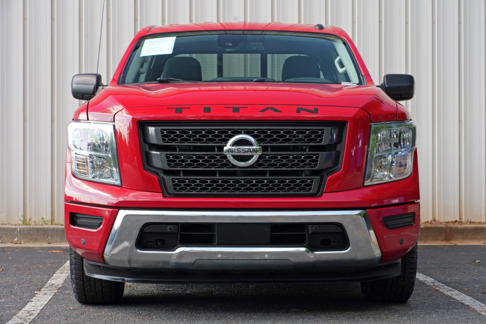Used 2021 Nissan Titan SV w/ SV Convenience Package RWD image 6