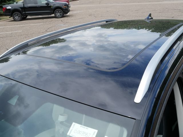 New 2026 Volkswagen Taos SEL AWD/4WD image 6