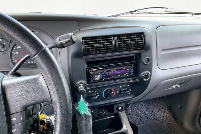 Used 2011 Ford Ranger XLT image 9