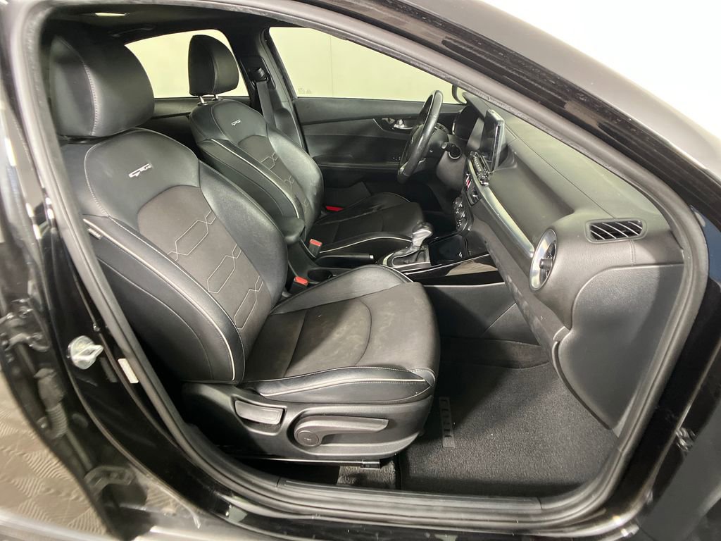 Used 2020 Kia Forte GT-Line w/ GT-Line Premium Package image 6