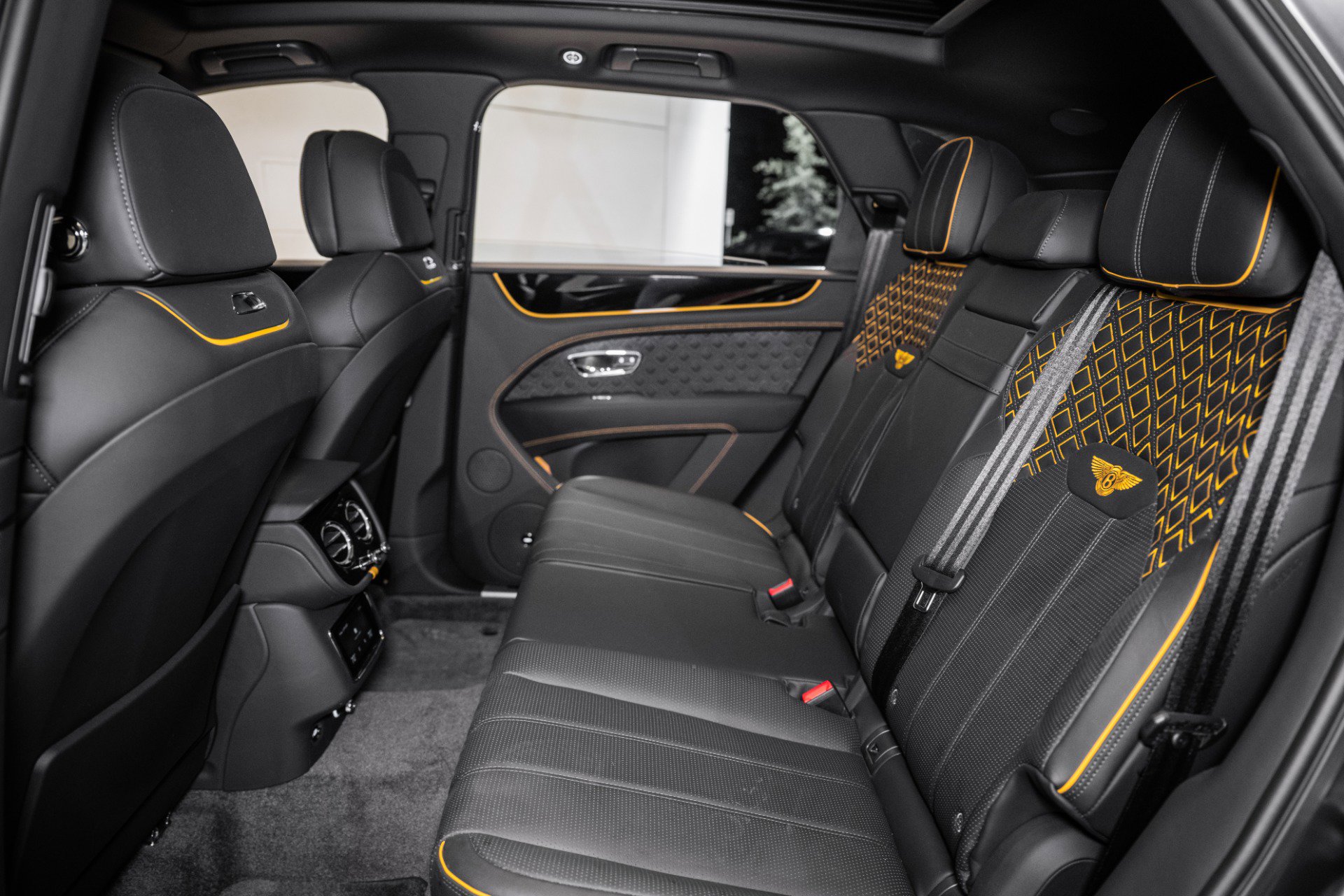 Certified 2024 Bentley Bentayga image 20
