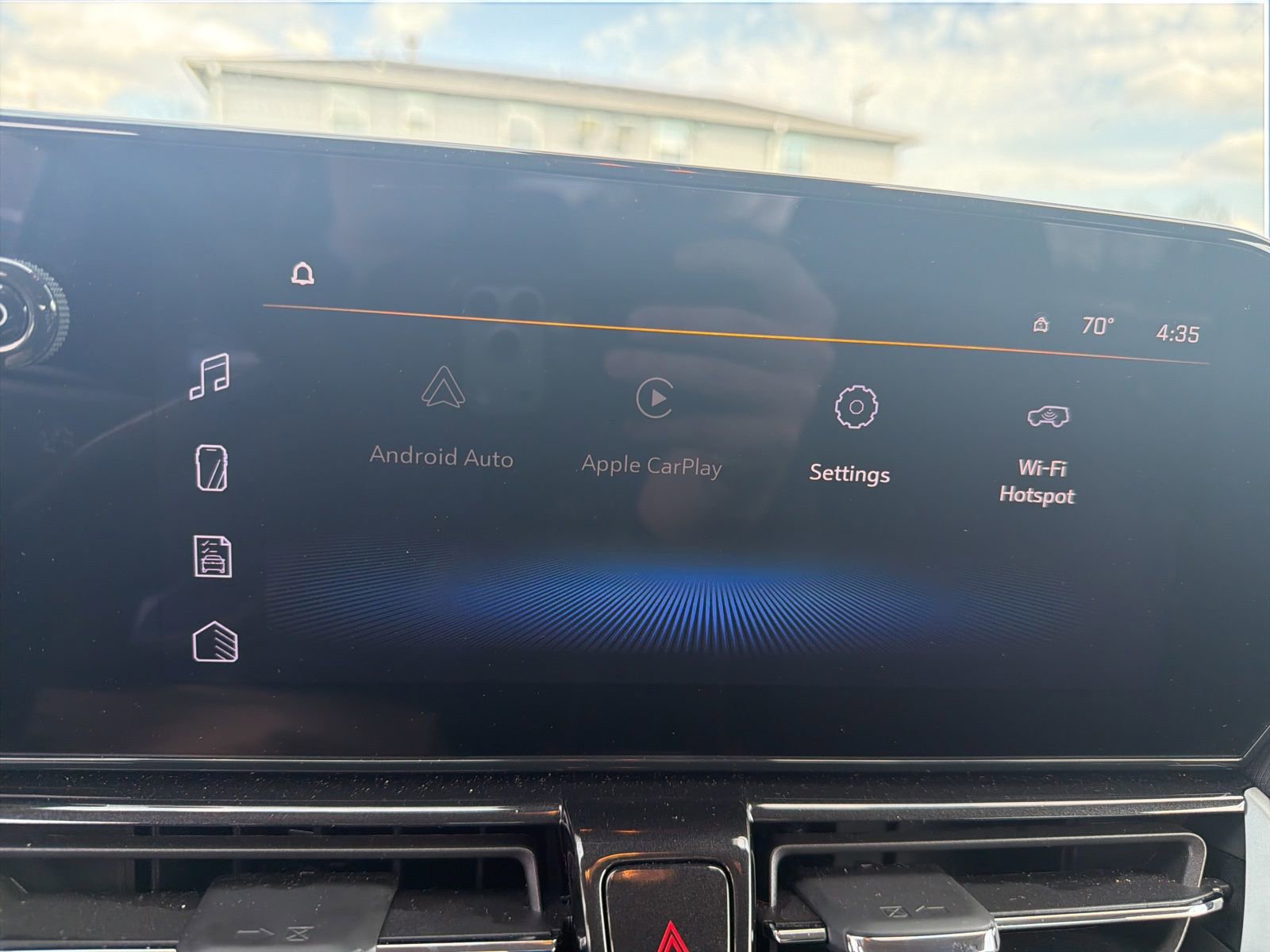 Used 2024 Chevrolet TrailBlazer LT w/ LT Cold Weather Package image 14