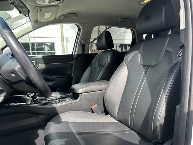 Used 2024 Kia Sorento S image 13
