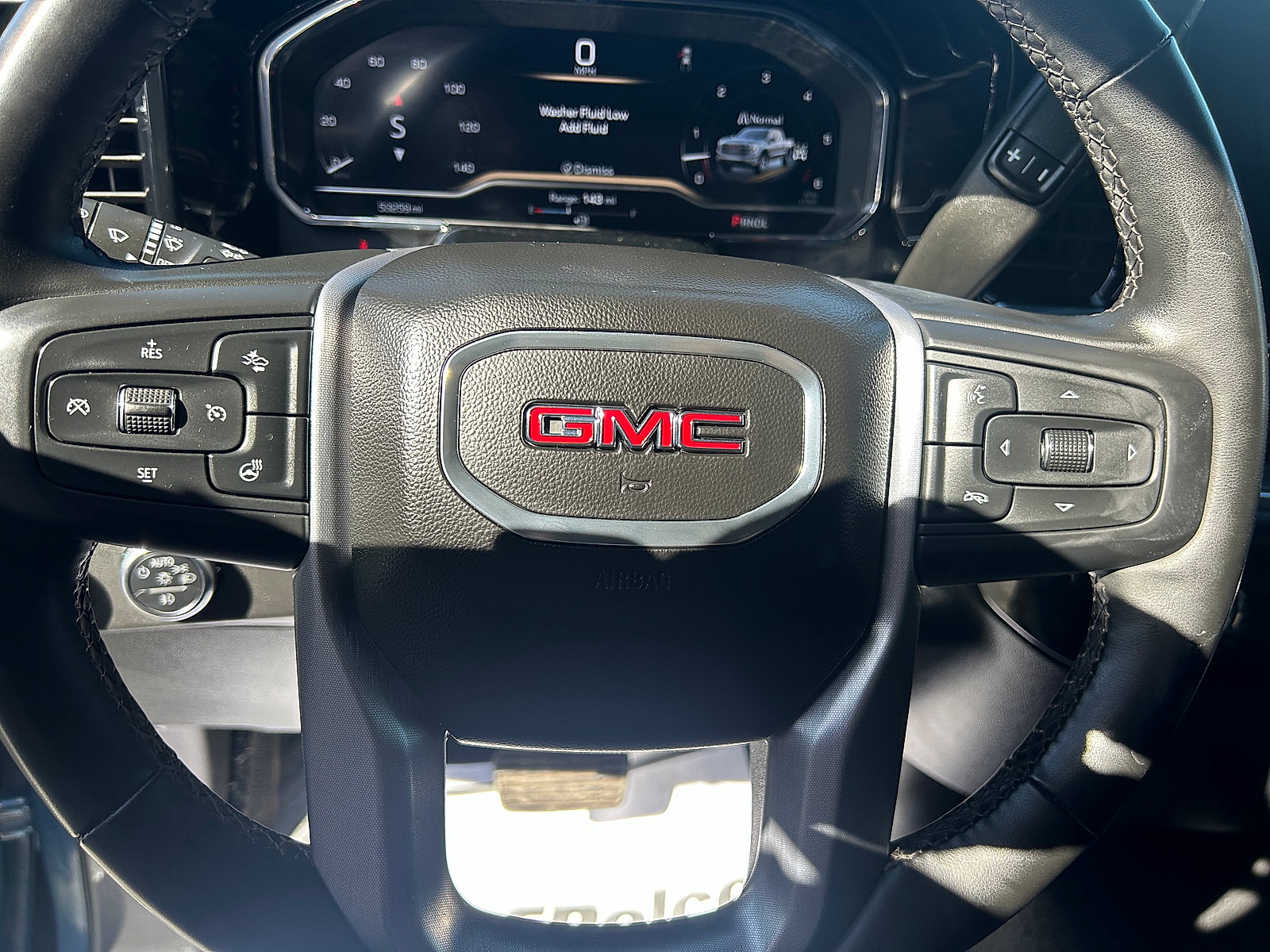 Used 2024 GMC Sierra 1500 SLT AWD/4WD image 15