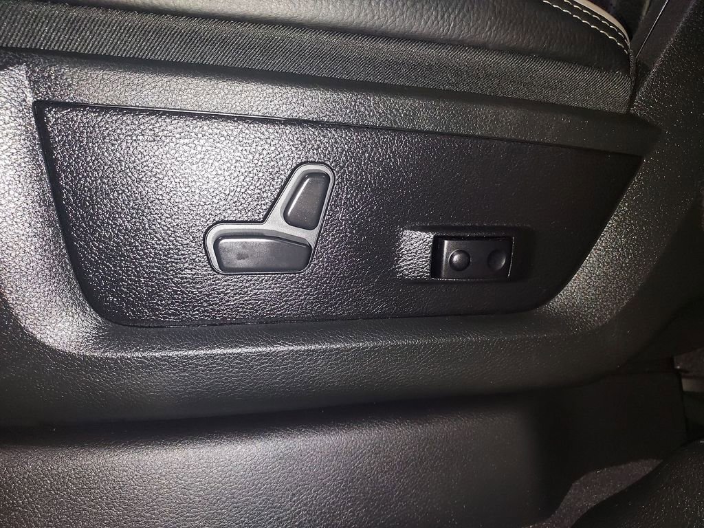 Used 2024 RAM 2500 Limited image 18