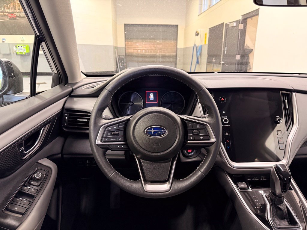 Used 2025 Subaru Outback Premium AWD/4WD image 22