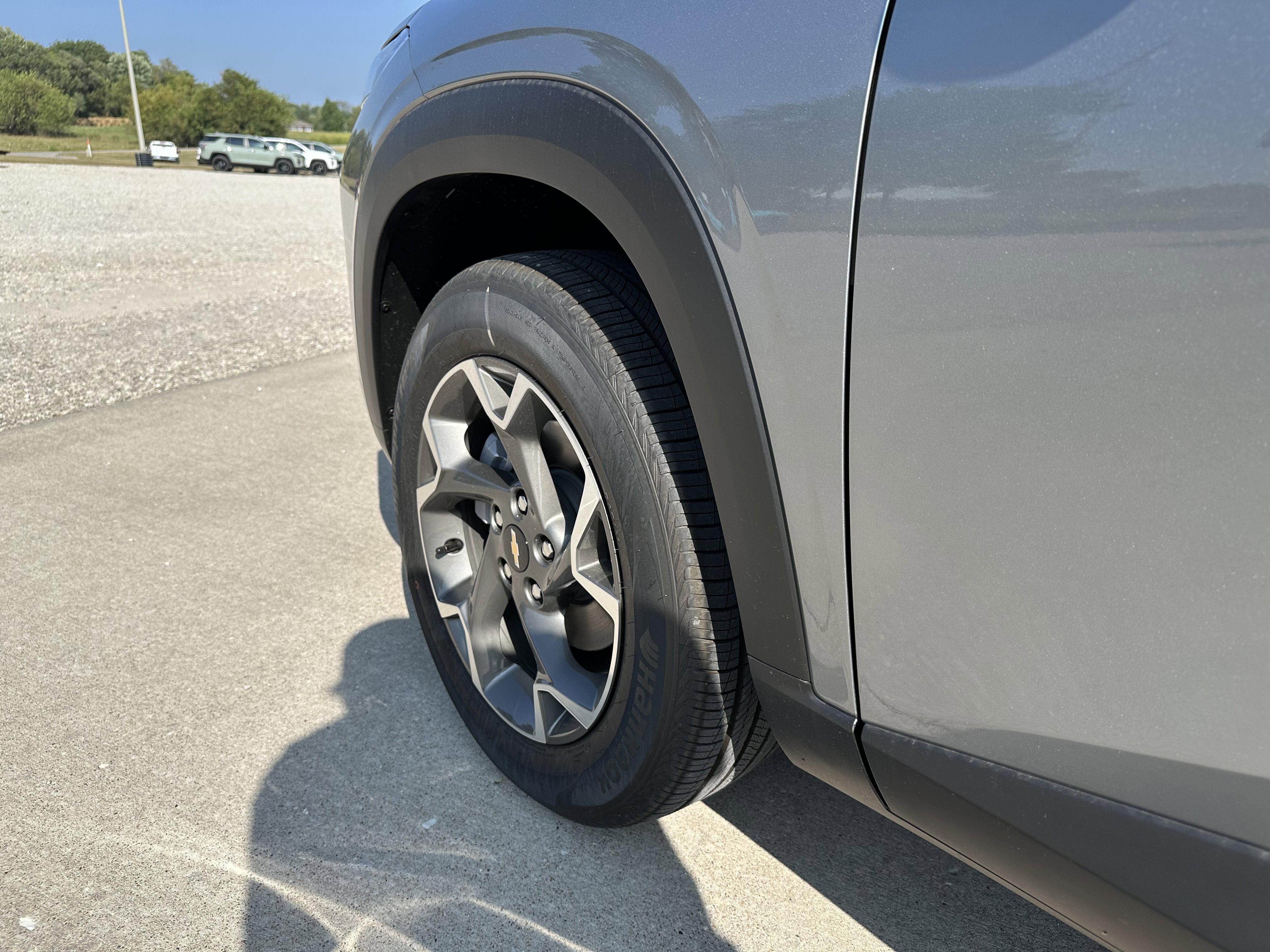 New 2025 Chevrolet Trax LT w/ Driver Confidence Package image 33