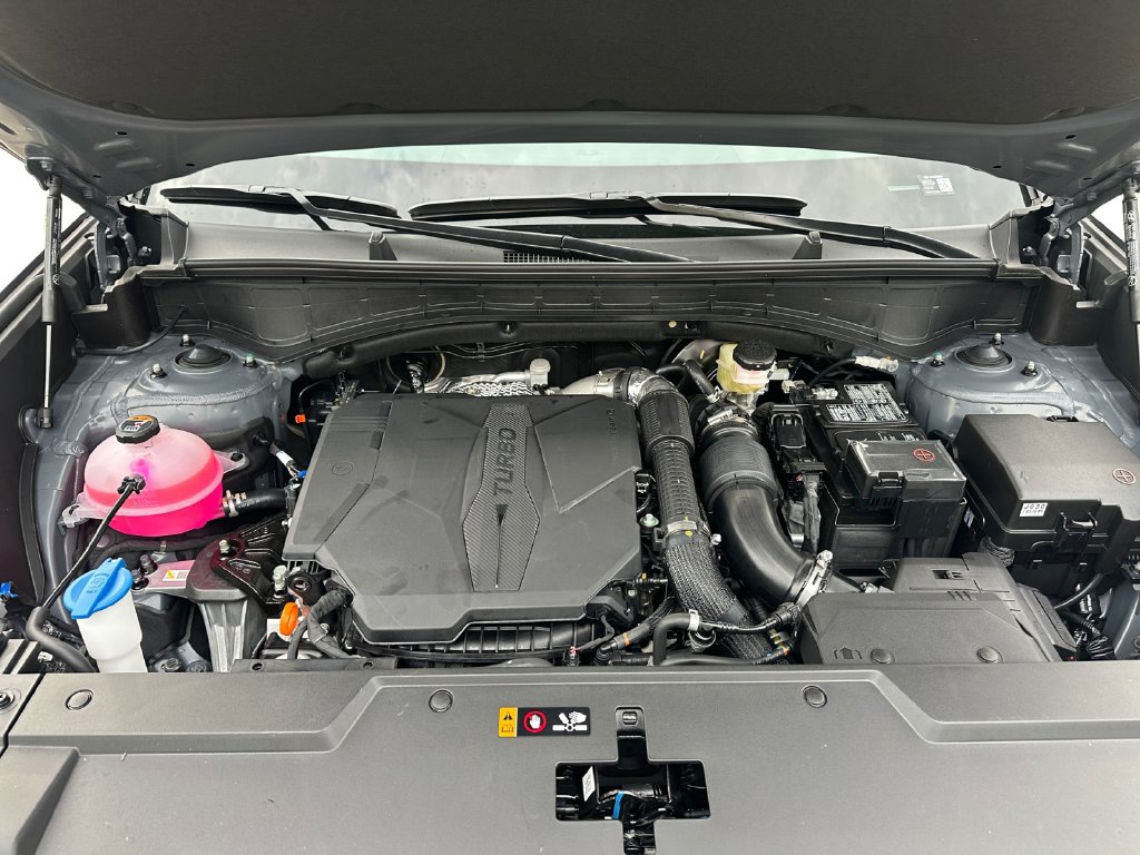 New 2027 Hyundai Santa Fe Limited FWD image 24