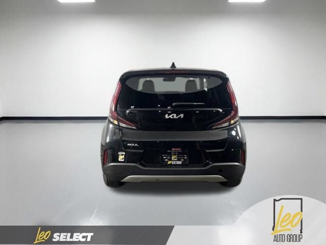 Used 2025 Kia Soul LX FWD image 6