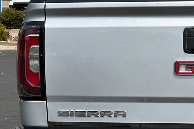Used 2018 GMC Sierra 1500 SLT AWD/4WD image 48