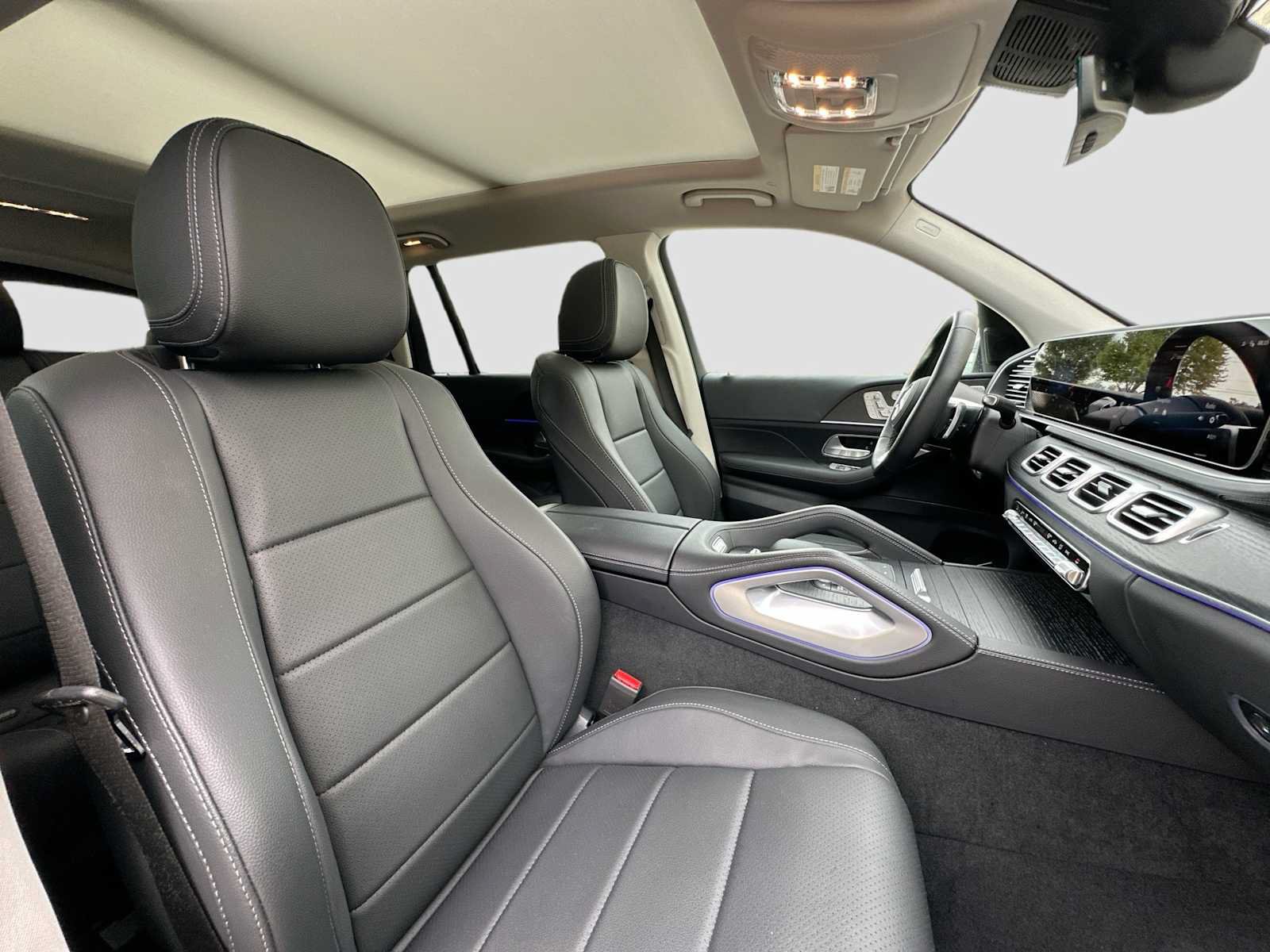 Used 2026 Mercedes-Benz GLS 450 4MATIC image 31