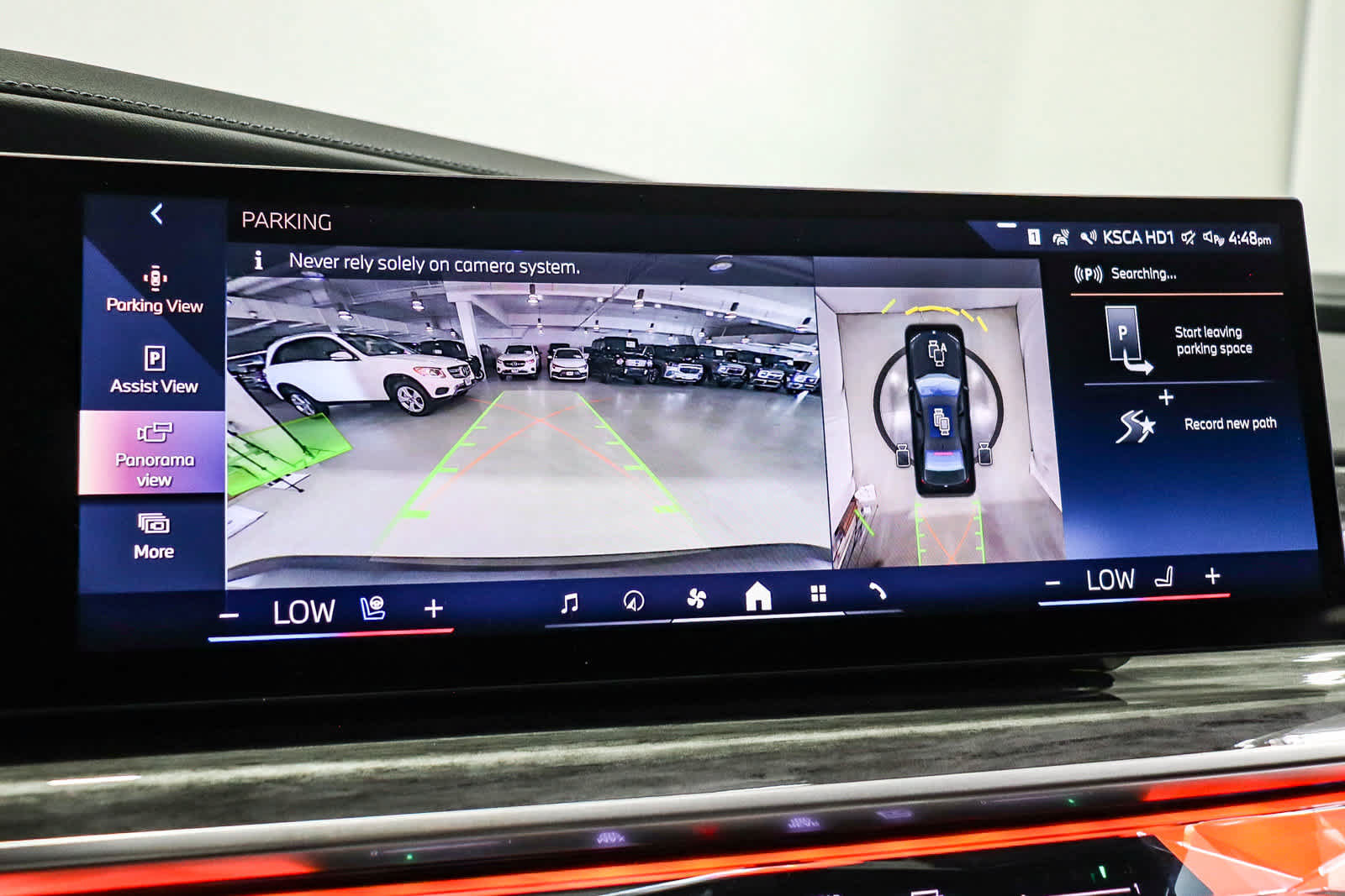 Used 2025 BMW i7 eDrive50 w/ M Sport Package RWD image 28