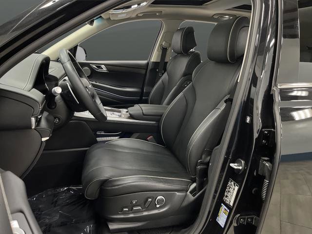 Used 2023 Genesis GV80 3.5T Advanced + w/ Cargo Package image 4