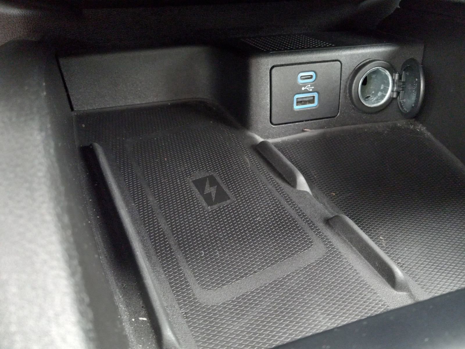 Used 2023 Ford Escape Platinum image 24