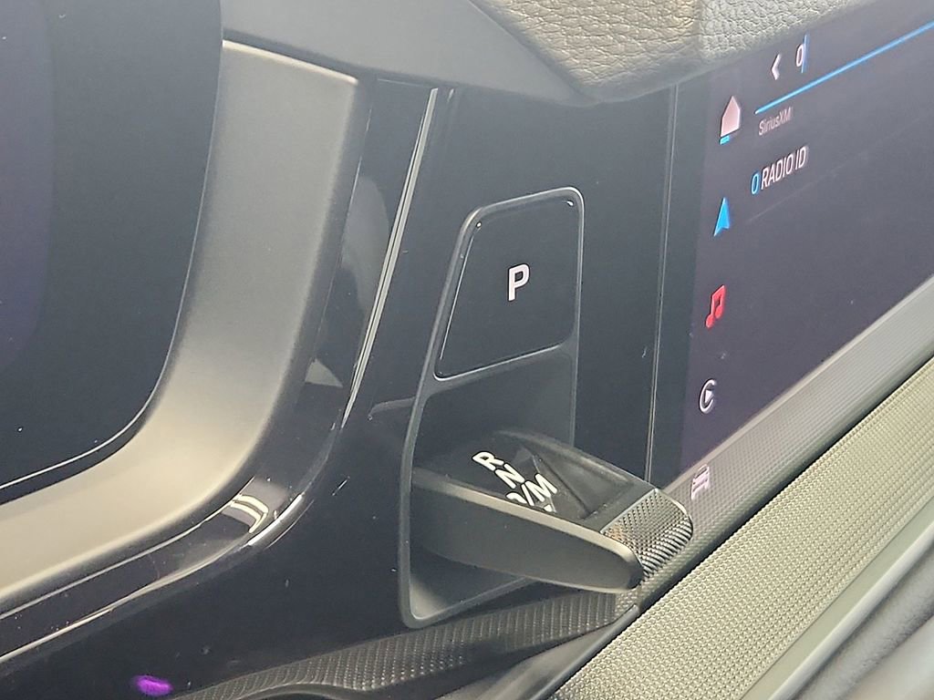 Used 2025 Porsche Cayenne image 15