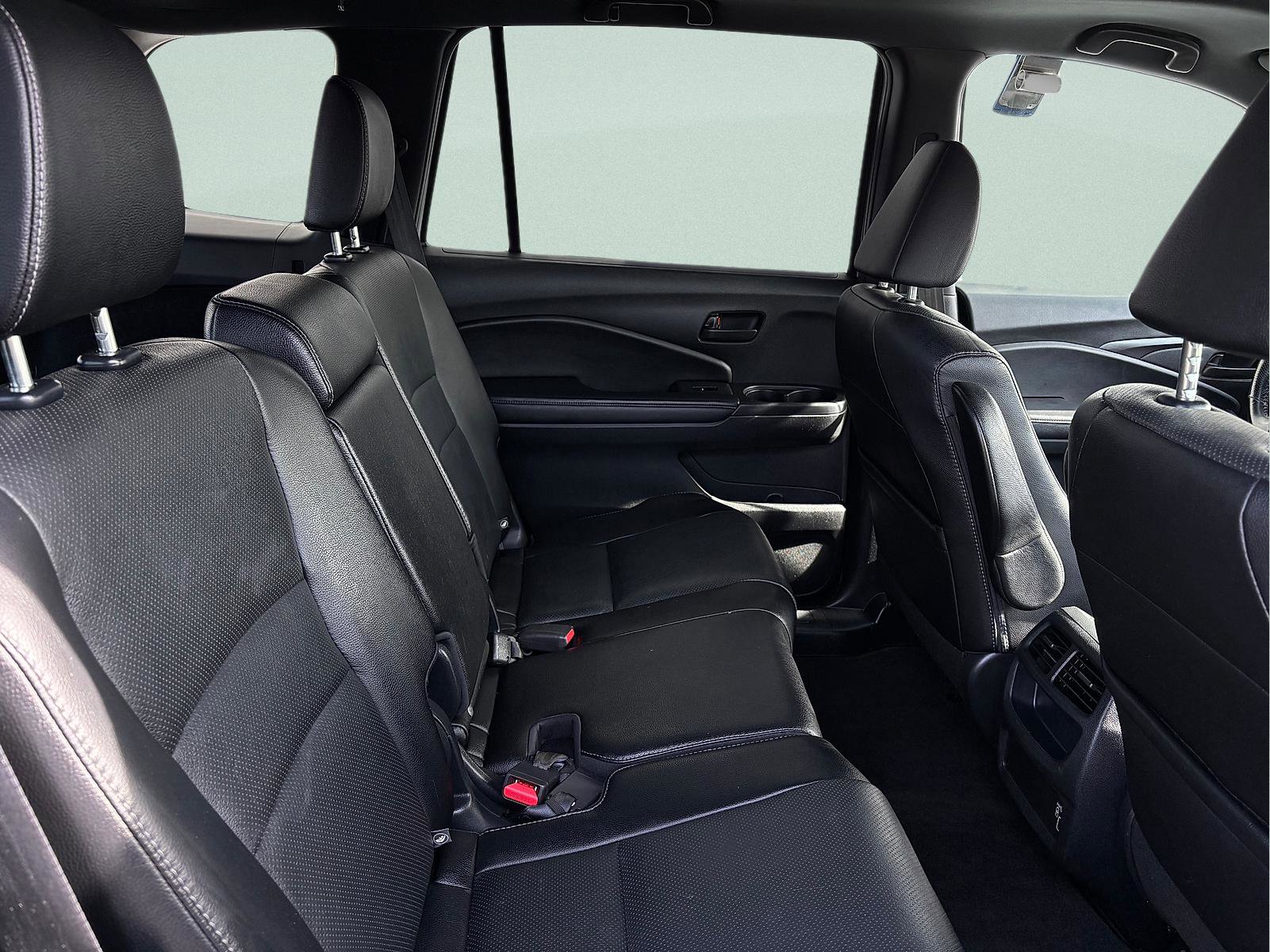 Certified 2023 Honda Passport EX-L image 32