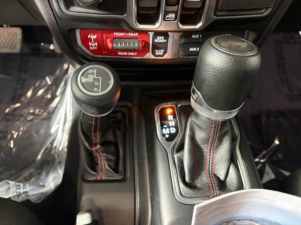 Used 2022 Jeep Wrangler Unlimited Rubicon w/ Xtreme Recon 35" Tire Package image 19