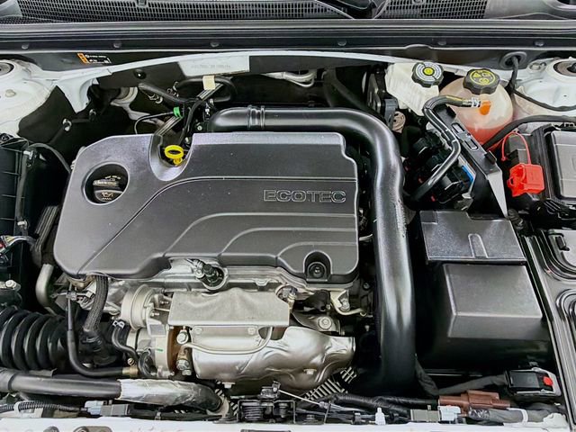 Used 2024 Chevrolet Malibu LT FWD image 32