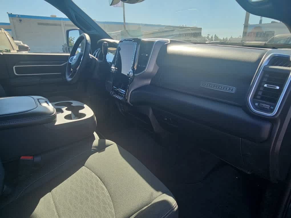 Used 2025 RAM 2500 Big Horn AWD/4WD image 10