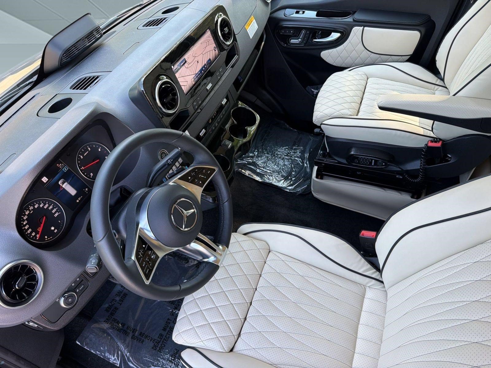 Used 2026 Mercedes-Benz Sprinter 3500 image 4