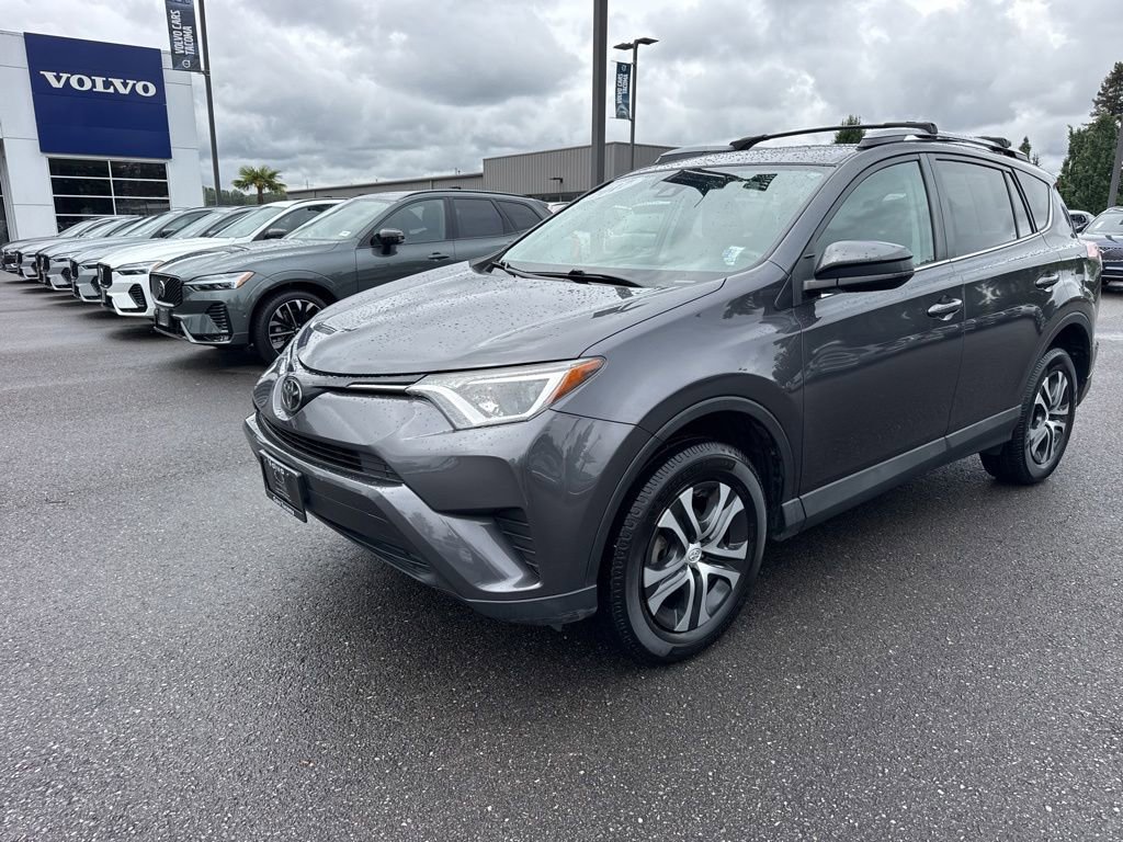 Used 2017 Toyota RAV4 LE w/ All Weather Liner Package AWD/4WD video 1