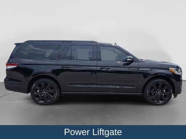 Used 2022 Lincoln Navigator L Reserve w/ Equipment Group 201A AWD/4WD image 9