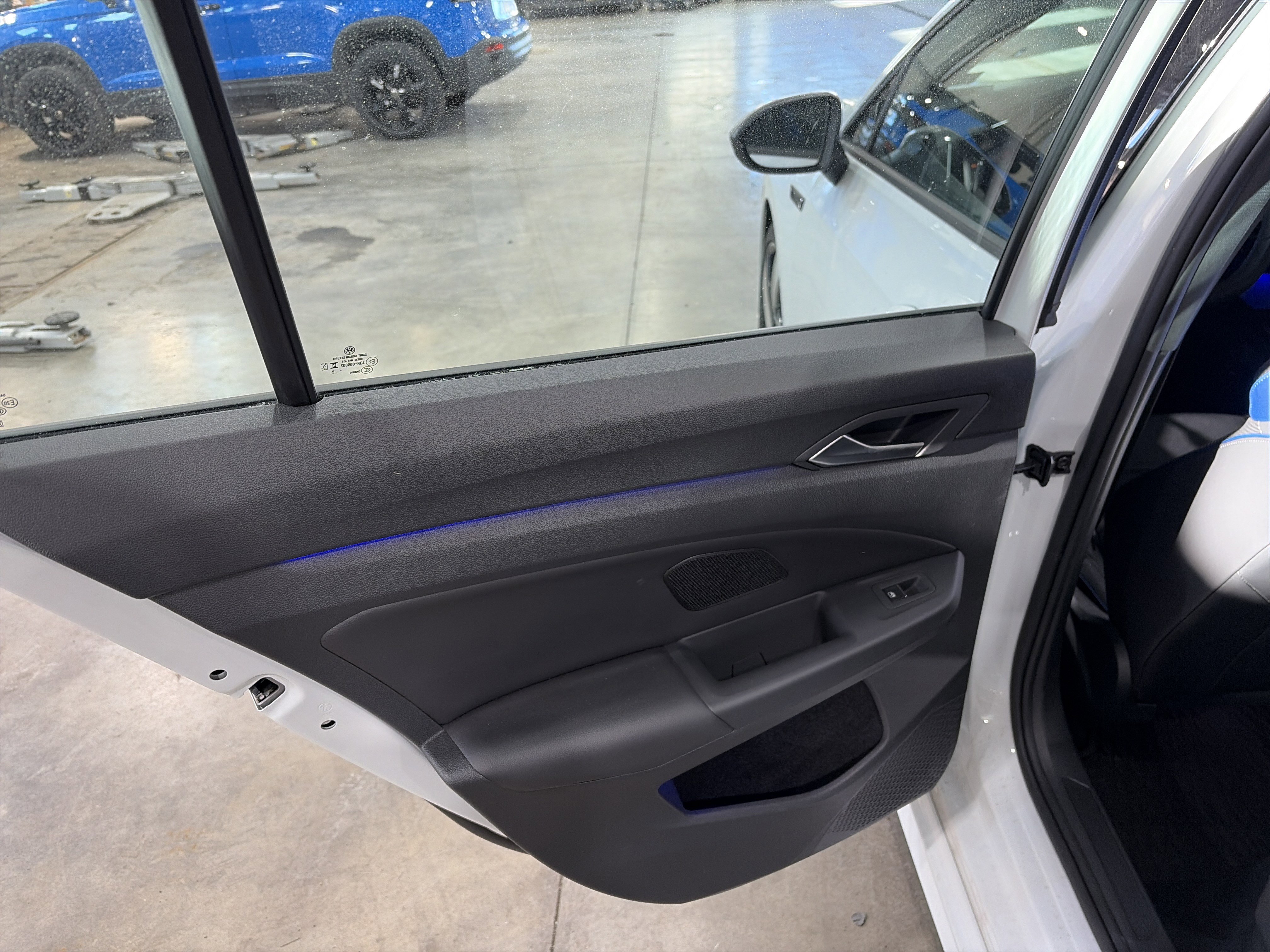 Certified 2024 Volkswagen Golf R image 12