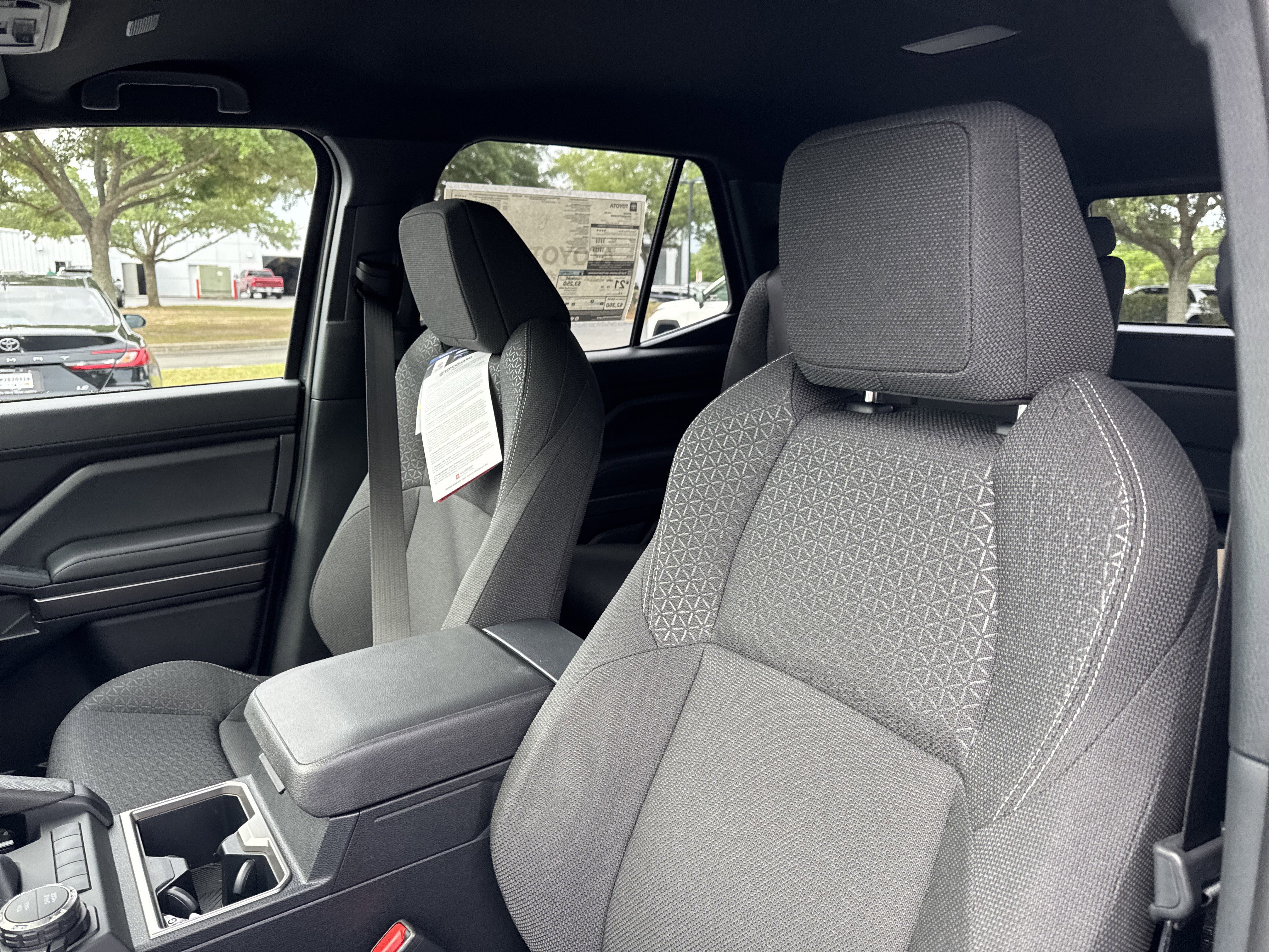 New 2026 Toyota 4Runner SR5 AWD/4WD image 14