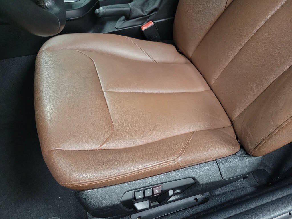 Used 2015 BMW 228i Coupe w/ Premium Package RWD image 33