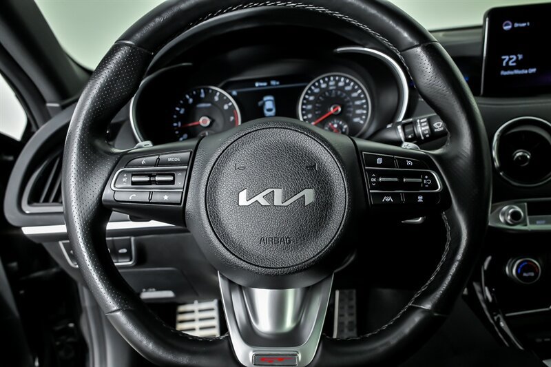 Used 2022 Kia Stinger GT2 AWD/4WD image 28