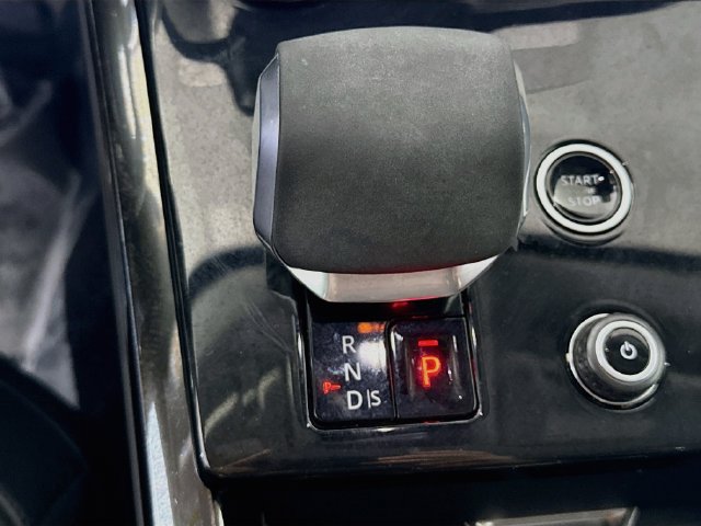 Used 2023 Land Rover Range Rover Sport SE AWD/4WD image 19