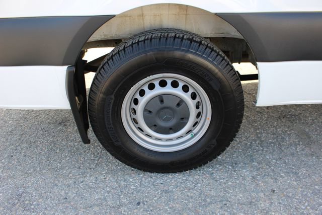 Used 2023 Mercedes-Benz Sprinter 2500 image 35