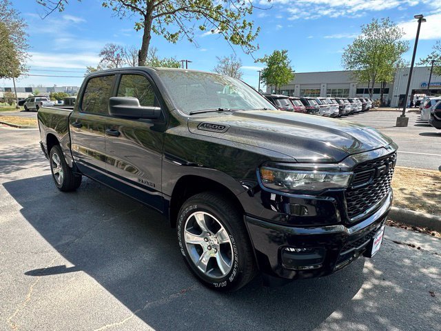 New 2026 RAM 1500 Express AWD/4WD image 8