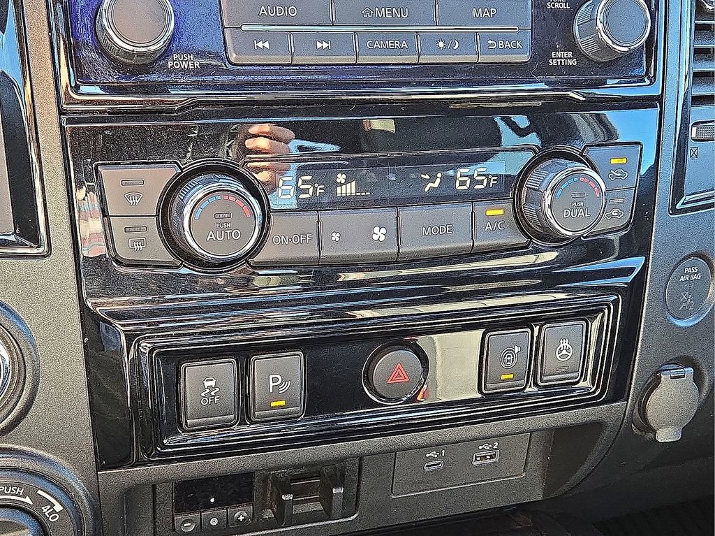 Used 2021 Nissan Titan PRO-4X w/ Pro-4x Convenience Package image 30