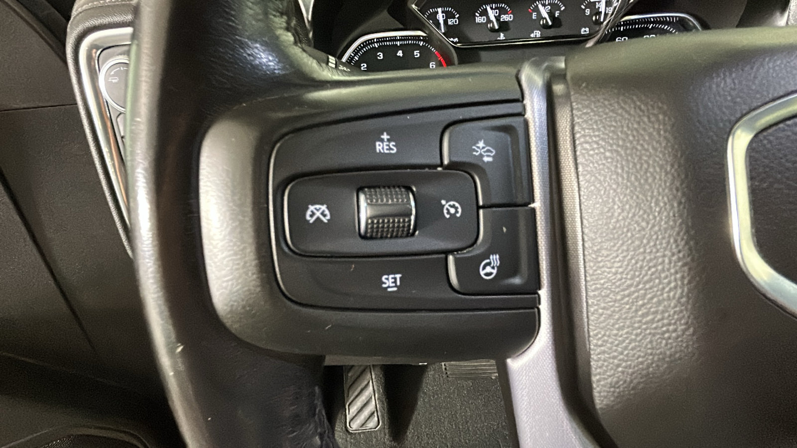 Used 2021 GMC Sierra 1500 SLT w/ SLT Premium Plus Package AWD/4WD image 19