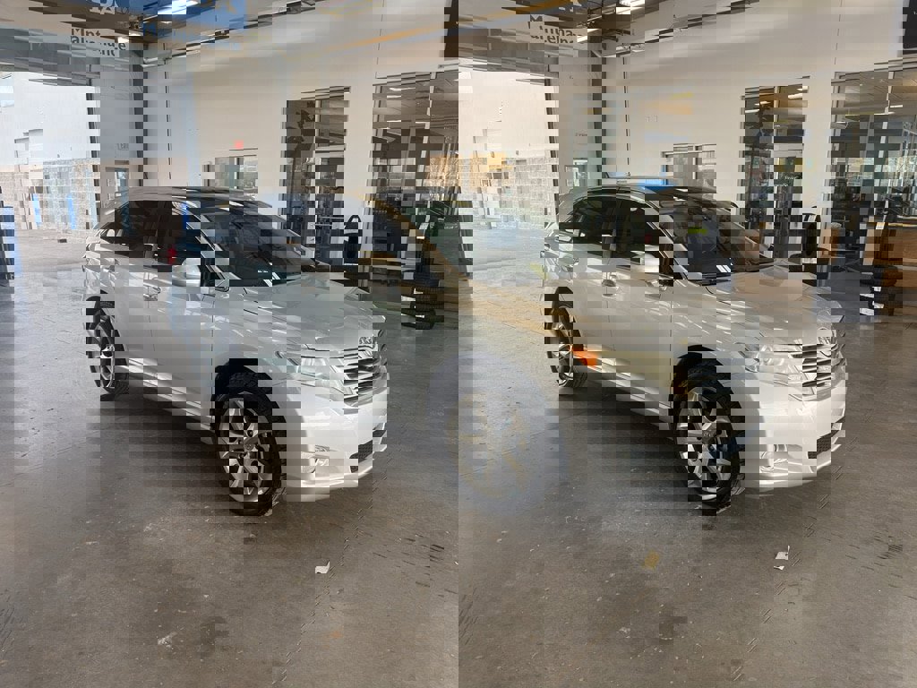 Used 2010 Toyota Venza image 7