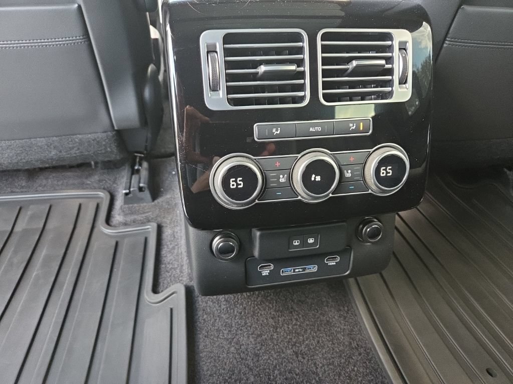 Used 2017 Land Rover Range Rover Long Wheelbase Supercharged AWD/4WD image 13