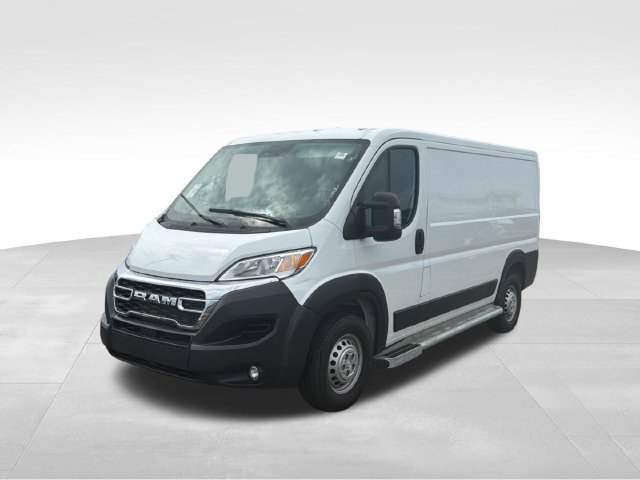Used 2025 RAM ProMaster 2500 w/ U-Haul Equipment Group FWD image 3