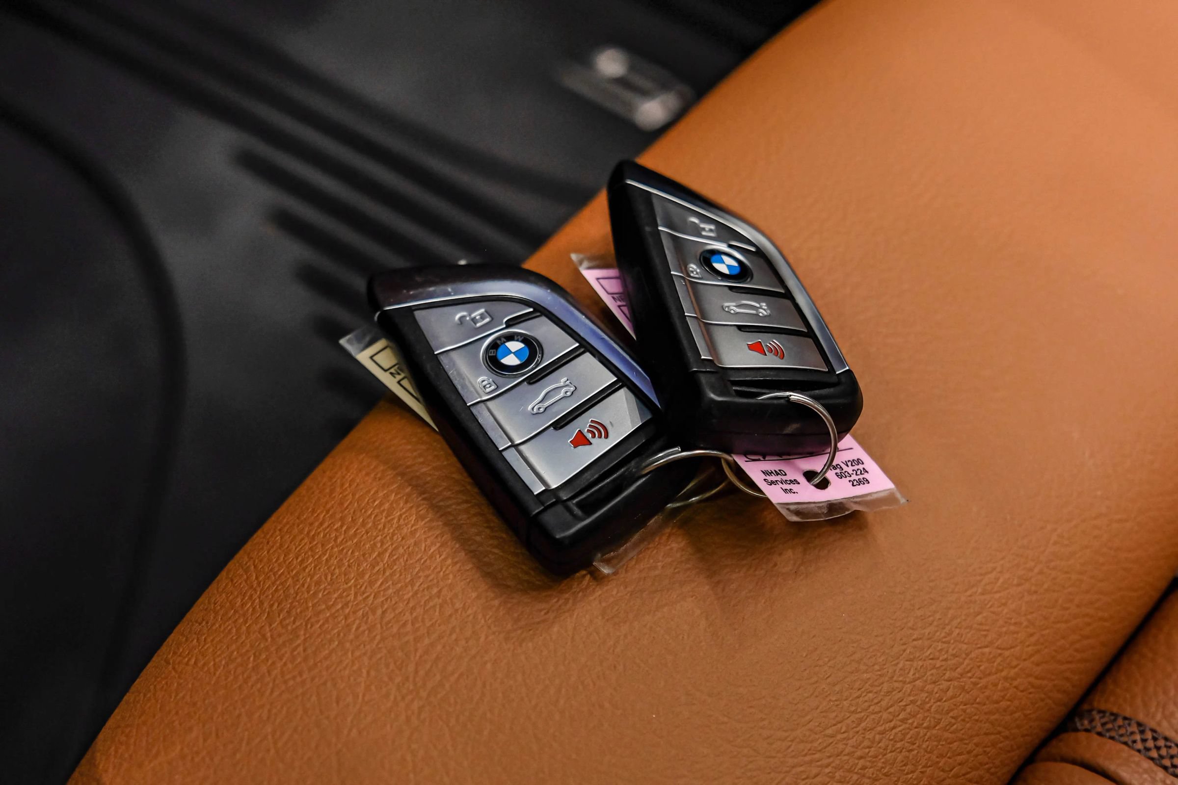 Used 2023 BMW M550i xDrive w/ Parking Assistance Package AWD/4WD image 70