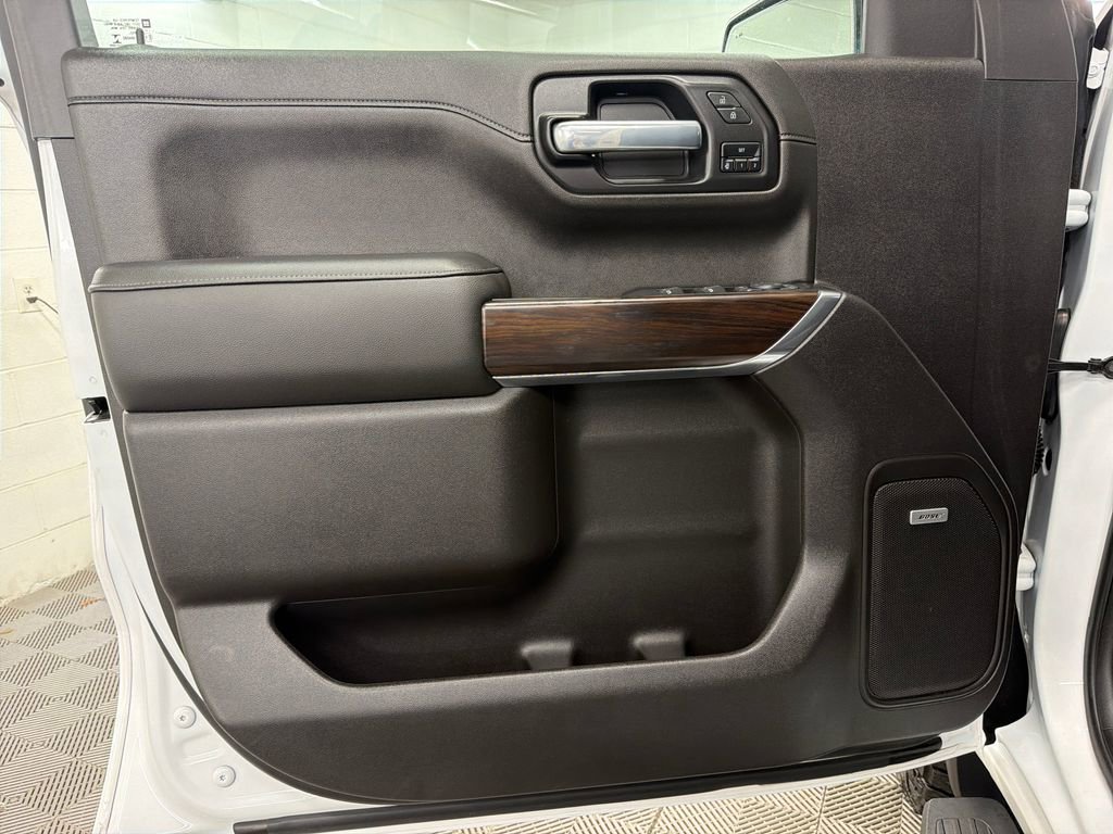 Used 2020 GMC Sierra 1500 SLT AWD/4WD image 17