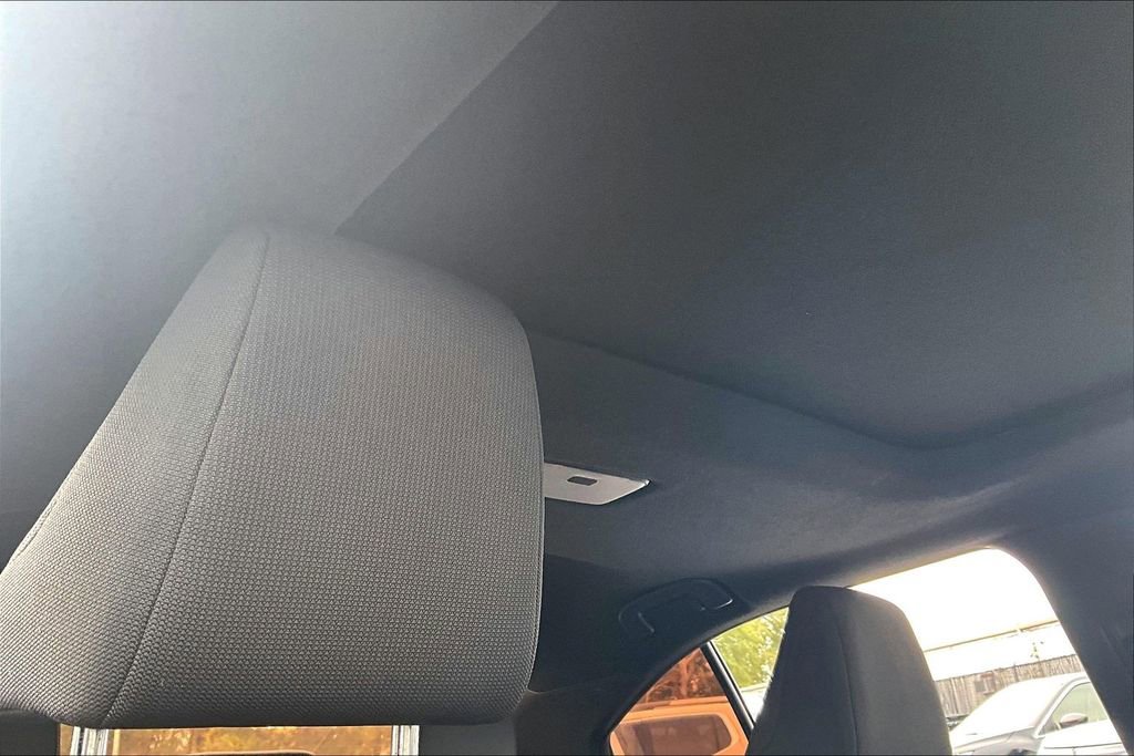 Used 2023 Toyota Corolla SE w/ SE Package image 25