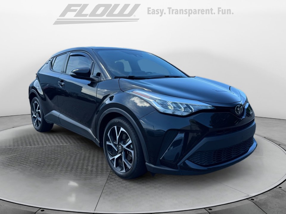 Used 2022 Toyota C-HR XLE FWD image 1