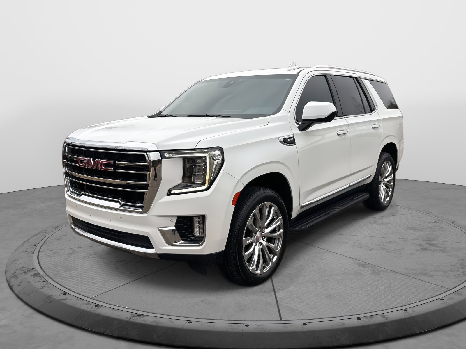 Used 2021 GMC Yukon SLT image 3