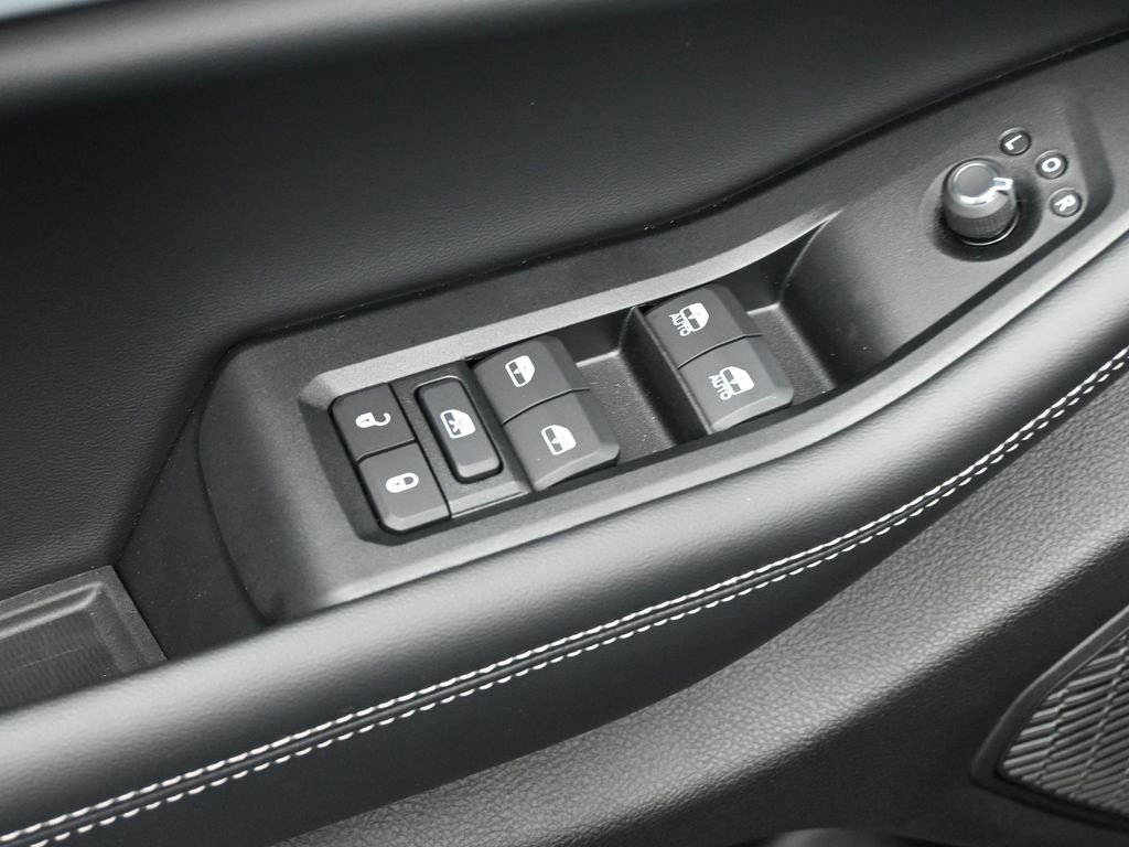 New 2025 Jeep Grand Cherokee L Limited w/ Black Appearance Package image 21